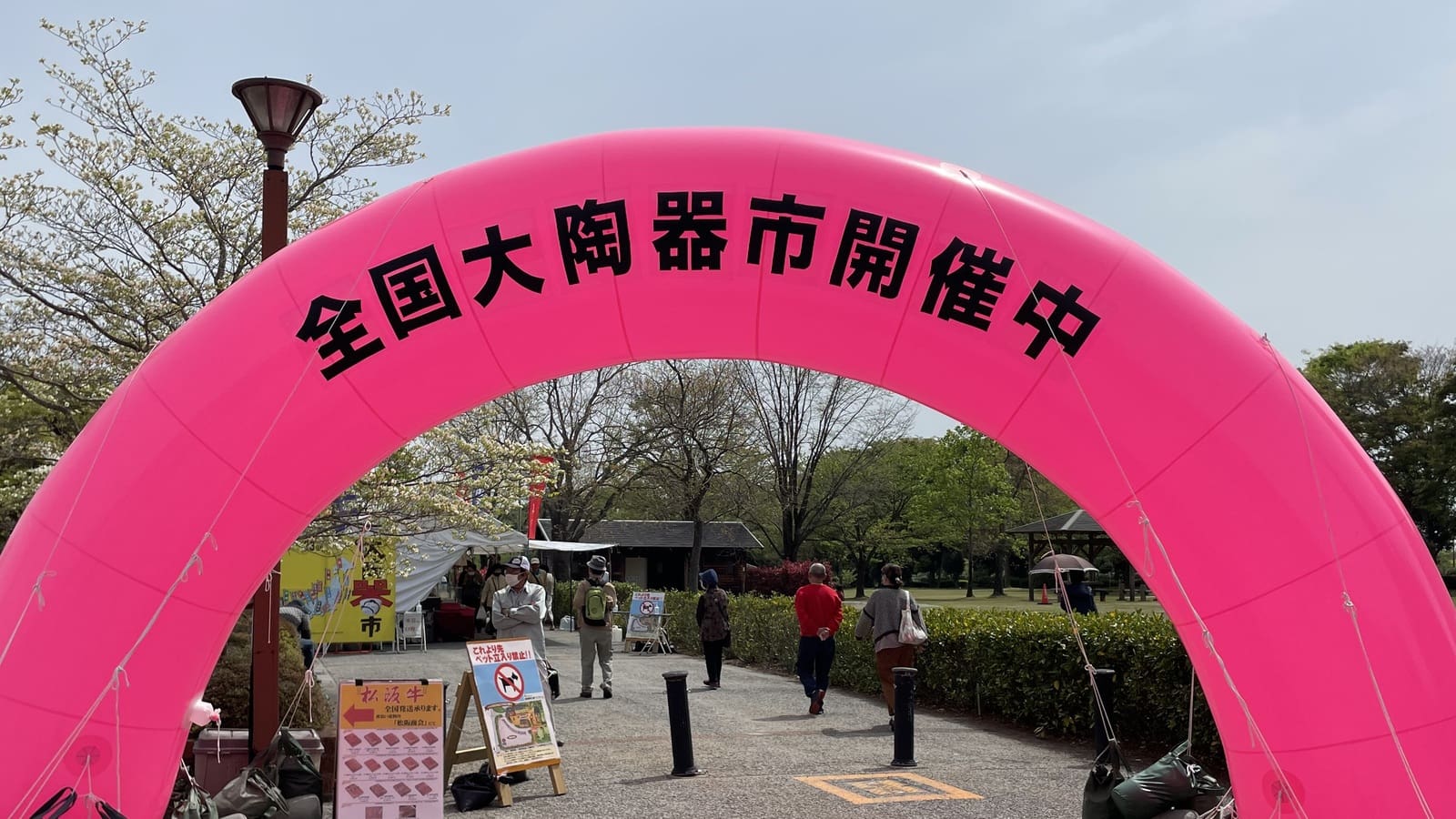 GEO WEETON WATCHMAKER 陶器製建物 Amazon.com: Dicken's Village Series Geo Weeton Watchmaker : Home